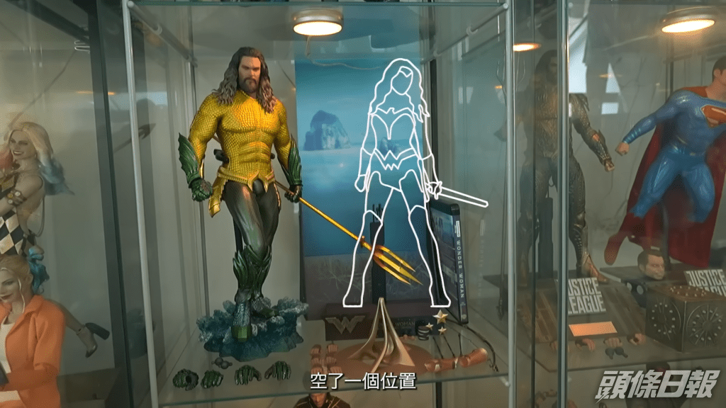 人偶擺放得很有心思。